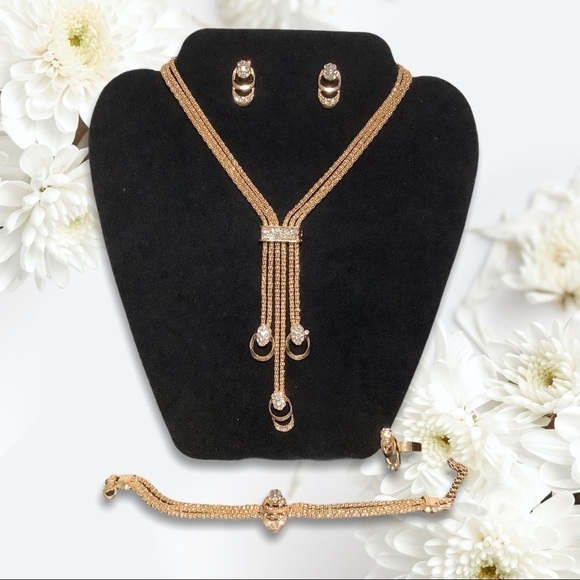 Boutique NEW - elegant Set for special occasions - Picture 2 of 6